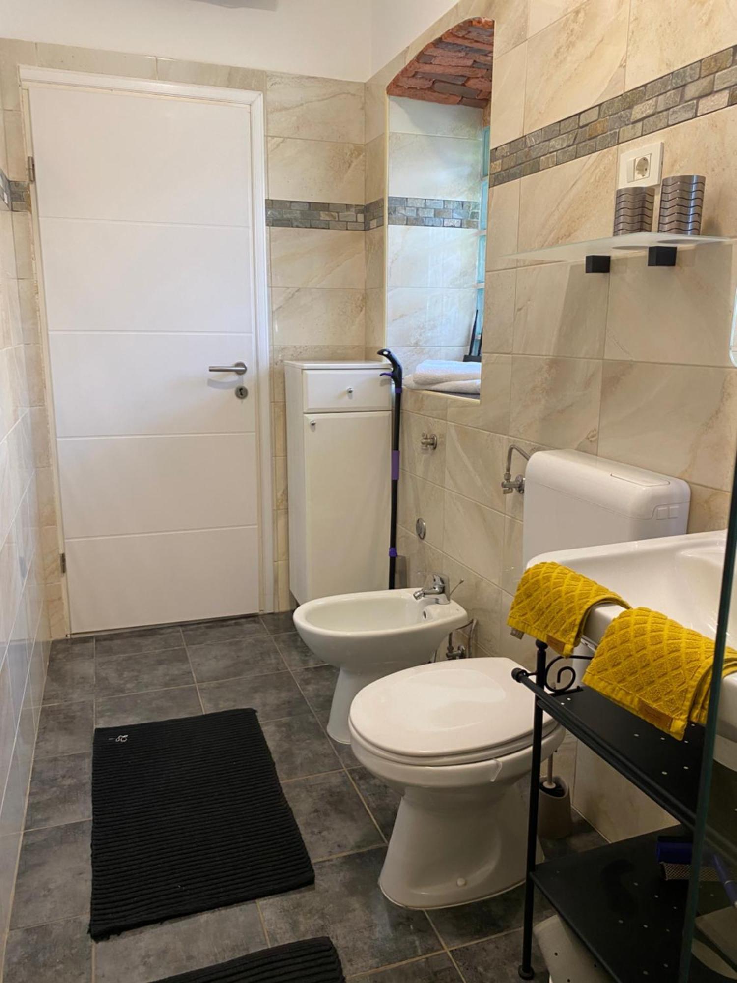 Apartman "Almond House 2" Pula Exterior photo